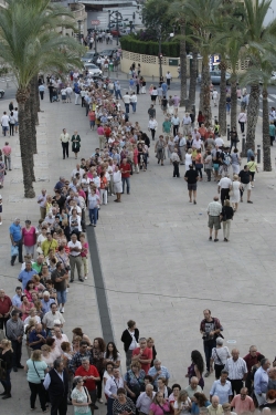 Colas para asistir a la capilla ardiente de Manolo Escobar