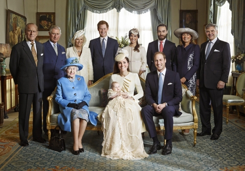 Foto de familia, protagonizada por Kate Middleton, del bautizo del Príncipe Jorge
