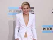 Fotos de los Premios AMA 2013: los looks de la alfombra roja y la gala más llamativos