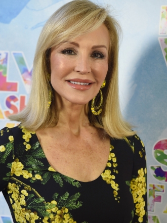 Los looks de Carmen Lomana: chic y con glamour