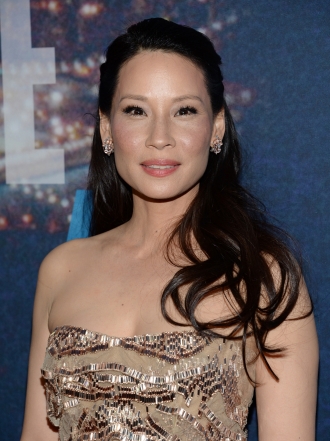 Lucy Liu y otros famosos papás por vientre de alquiler