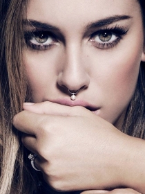 Blanca Suárez y otras famosas con piercing en el septum