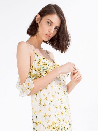 Vestidos de invitada de ZARA: viste low cost en una boda