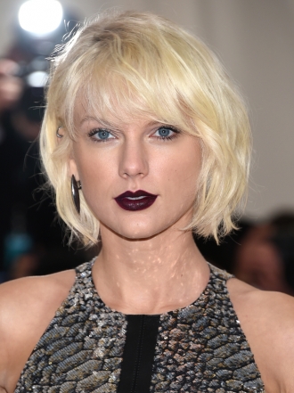 Taylor Swift y los mejores looks beauty de la MET Gala 2016