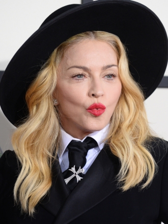 10 cosas que NO sabías sobre el labial rojo de las famosas