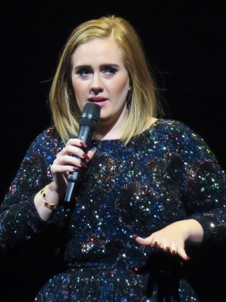 Adele y otras famosas que sufrieron depresión postparto
