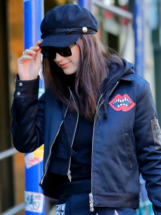 7 gorras para triunfar en tus looks como Bella Hadid