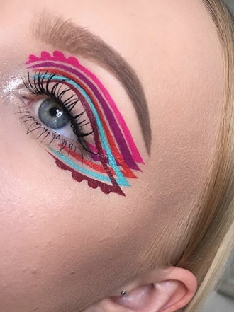 Los eyeliner de fantasía que son tendencia en Instagram