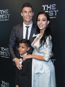 Georgina Rodríguez y Cristiano Ronaldo, su amor foto a foto