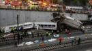 Fotos de la tragedia en Santiago: duras imágenes del accidente de tren en Galicia