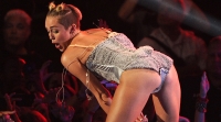 El baile del perreo de Miley Cyrus prohibido en los colegios de EEUU
