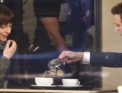 El primer beso en 50 sombras de Grey: Christian Grey hace de las suyas