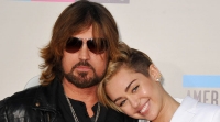 La familia de Miley Cyrus de destapa en internet