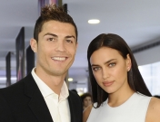 Cristiano Ronaldo presume de Irina Shayk y de su hijo en Dubai