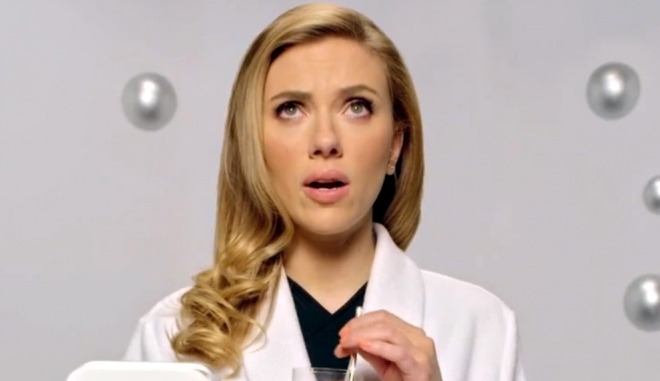 El anuncio que puede acabar con la buena fama de Scarlett Johansson: la actriz, hundida