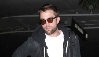 Robert Pattinson se reinventa: del cine a la música antes de los Oscars 2014