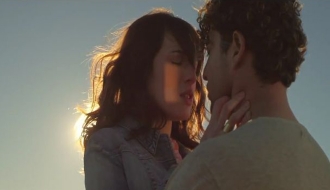 María Valverde, en la cama con Bisbal: tráiler de la película ‘Tú y Yo’