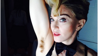Madonna y su polémica foto: ¡menudo pelos tiene en el sobaco!