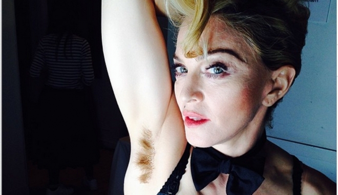Madonna y su polémica foto: ¡menudo pelos tiene en el sobaco!