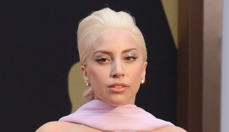 Lady Gaga, una diosa semidesnuda en su nuevo videoclip