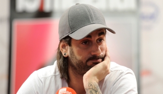 #OtroLíoDeMelendi, la improvisada canción de Melendi a los periodistas