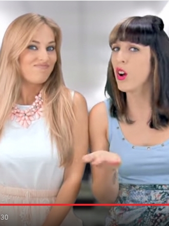 Demi Lovato, Nicki Minaj... famosas con pelo de color ¿sí o no?