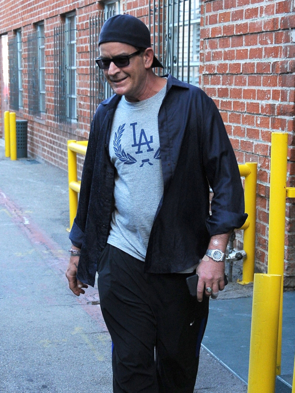 Charlie Sheen portador del sida, el exceso le pasa factura
