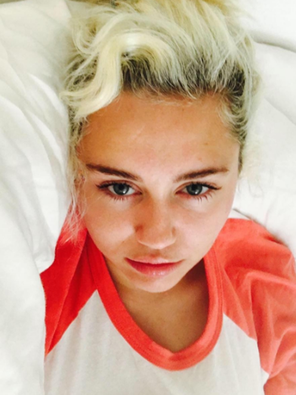¡Adiós boda! Liam Hemsworth le es infiel a Miley Cyrus