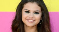 Selena Gómez cambia a Justin Bieber por Laurence Fishburne