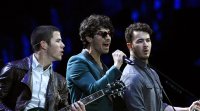 Los Jonas Brothers la lían en Twitter: su single Pom Poms es un éxito