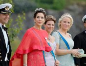 Boda real sueca: Victoria de Suecia y Marie Chantal, de la guapa a la fea