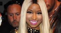 Nicki Minaj soborna a un policía: cambia una multa por un autógrafo