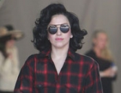 Lady Gaga demandada por sus extravagancias
