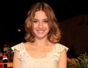 María Valverde cambia a Mario Casas por Christian Bale