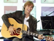 Carlos Baute abre ‘El buzón de tu corazón’ a su mujer Astrid Klisans