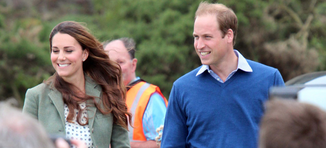 Kate Middleton en su primera aparición pública tras el parto del príncipe Jorge Kate Middleton en su primera aparición pública tras el parto del príncipe Jorge