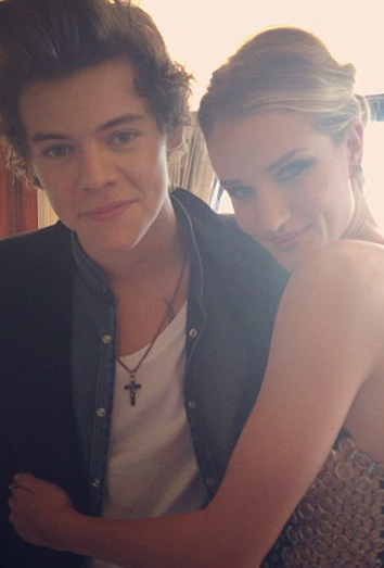 Los ligoteos de Harry Styles de One Direction y la novia del actor Jason Statham.