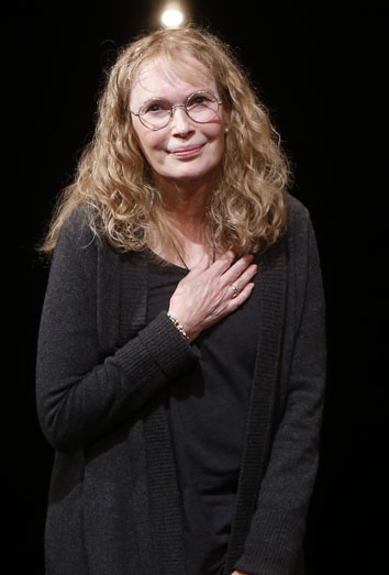 La mujer del día es Mia Farrow