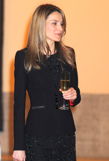Letizia de luto riguroso. Letizia de luto riguroso.