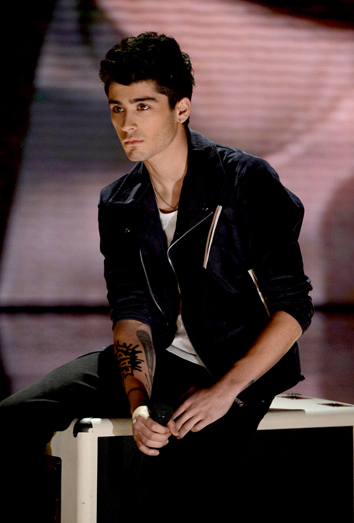 Zayn Malik deja Twitter por recibir insultos racistas Zayn Malik deja Twitter por recibir insultos racistas