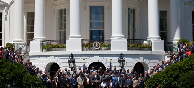 Del becario fallecido en Londres a los becarios de Obama Del becario fallecido en Londres a los becarios de Obama