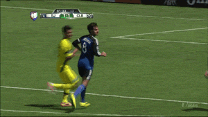 Agresión por la espalda