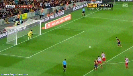 Messi falla por el centro