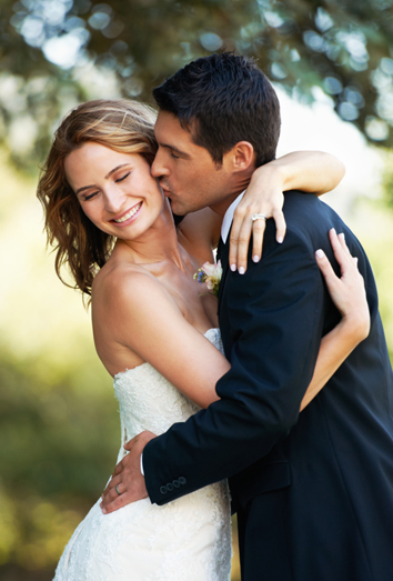 206191-hechizosalvarpareja pareja feliz boda