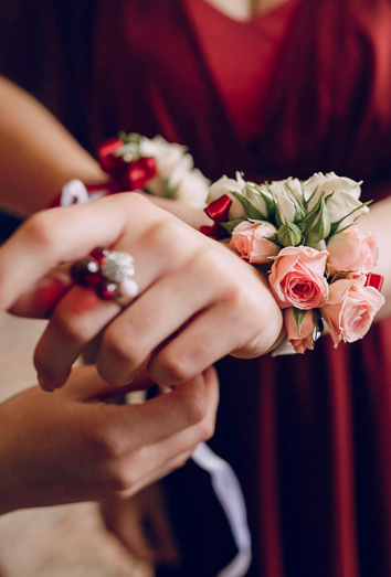 Cómo actuar si eres la amiga de la novia Cómo actuar si eres la amiga de la novia