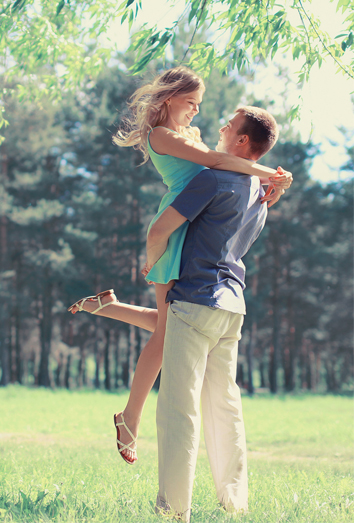 215694-salvarrelacion pareja feliz