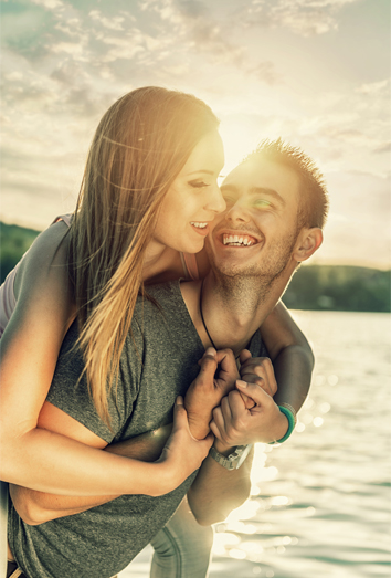 216947-hechizopareja pareja feliz