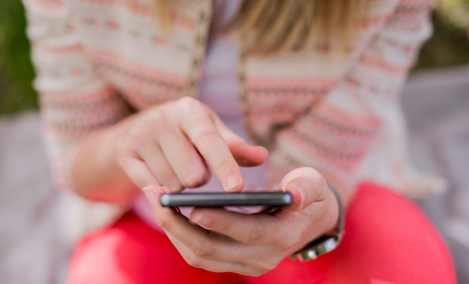 12 apps para ligar si eres tímida: Encontrar pareja desde el móvil 12 apps para ligar si eres tímida: Encontrar pareja desde el móvil