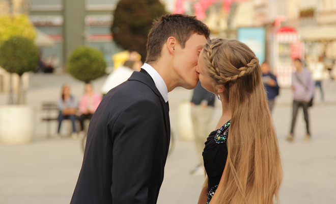 Zonas del cuerpo ideales para dar un beso apasionado Zonas del cuerpo ideales para dar un beso apasionado