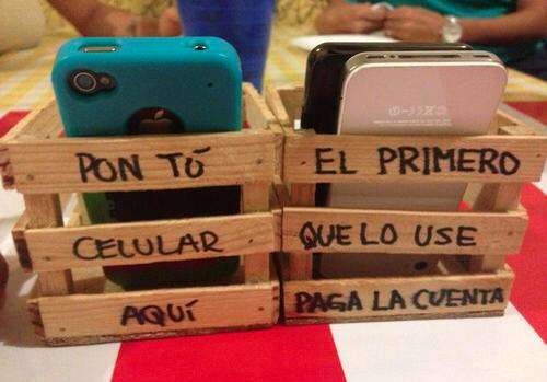 Abusar del móvil Abusar del móvil